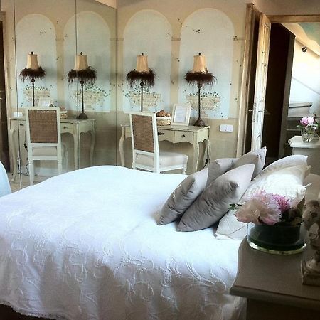 Boutique Hotel Davallada- Adults Only Sitges Oda fotoğraf